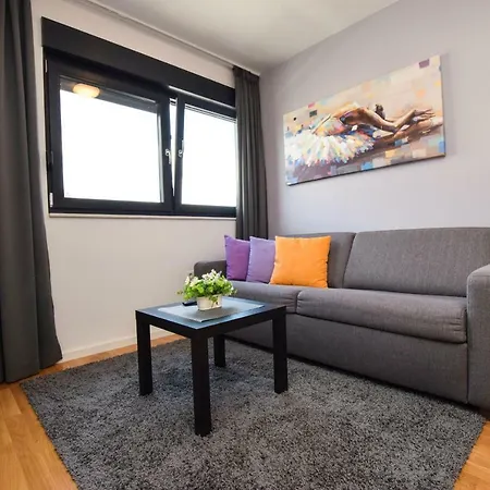 Apartment Lenora